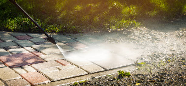 Best Pool Deck Cleaning in Columbus, WI